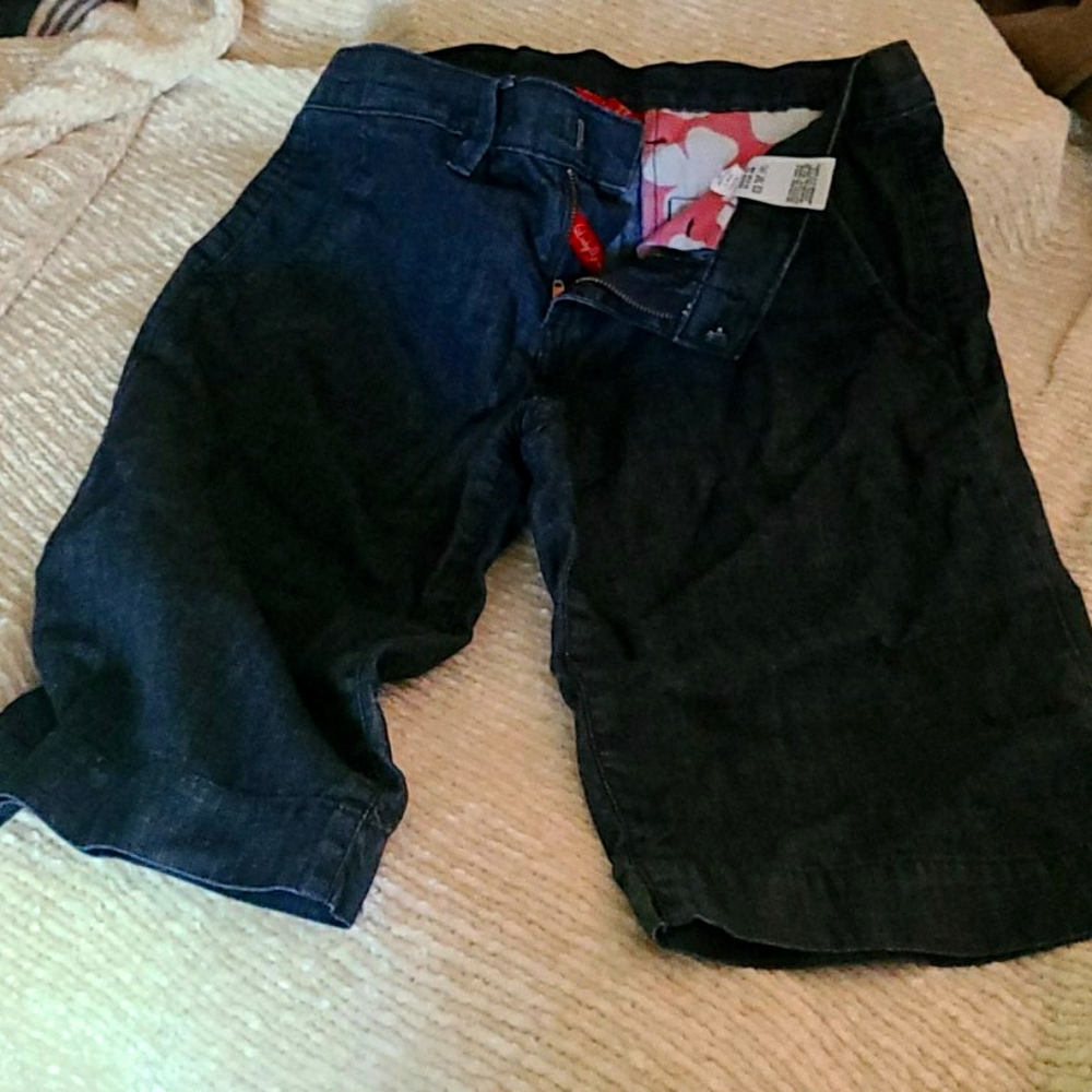 Walking shorts